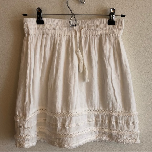 H&M White A-Line Mini Skirt with Lace and Fringe - Picture 1 of 4